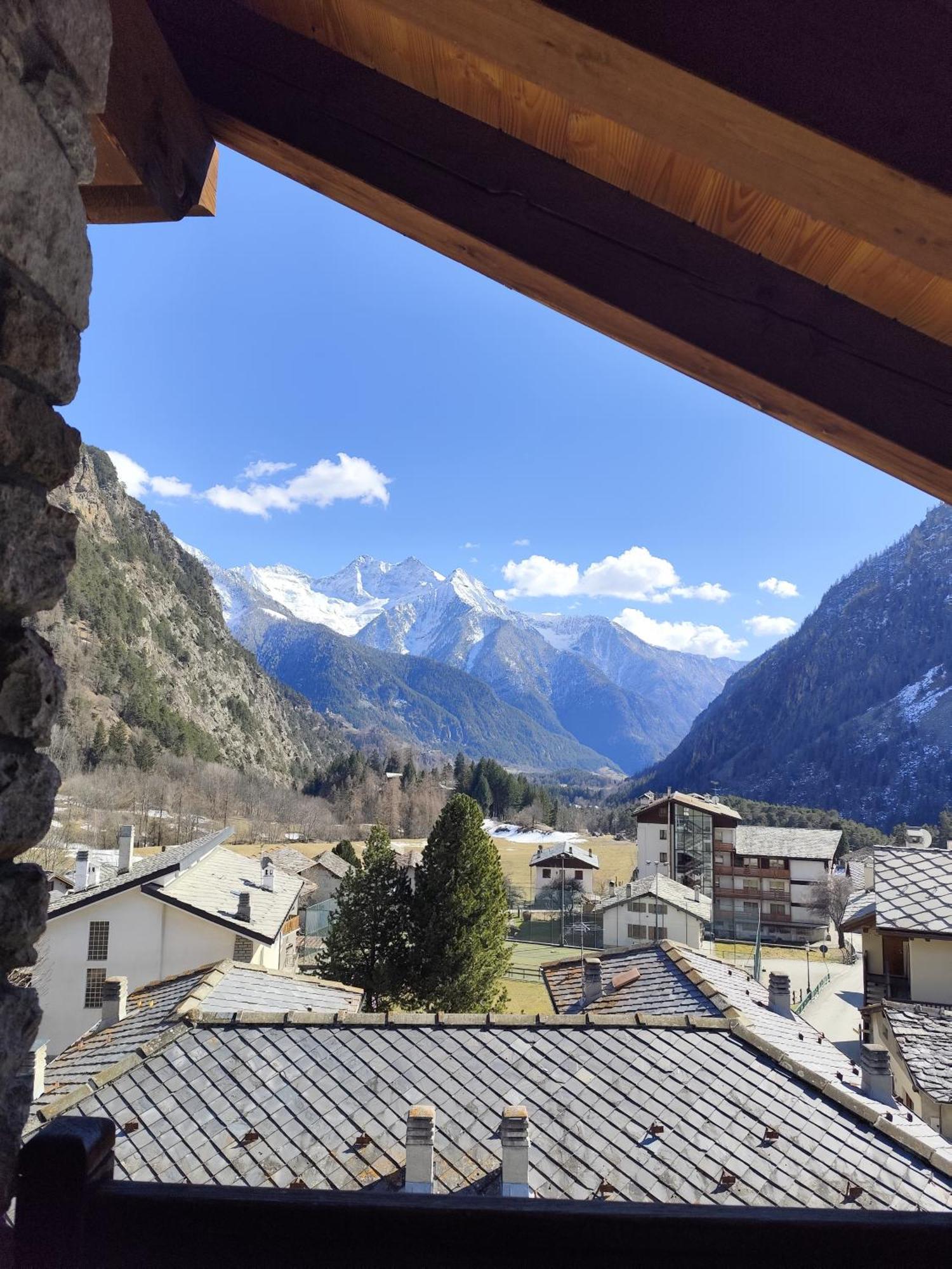 Valley Vacanze Brusson Bagian luar foto