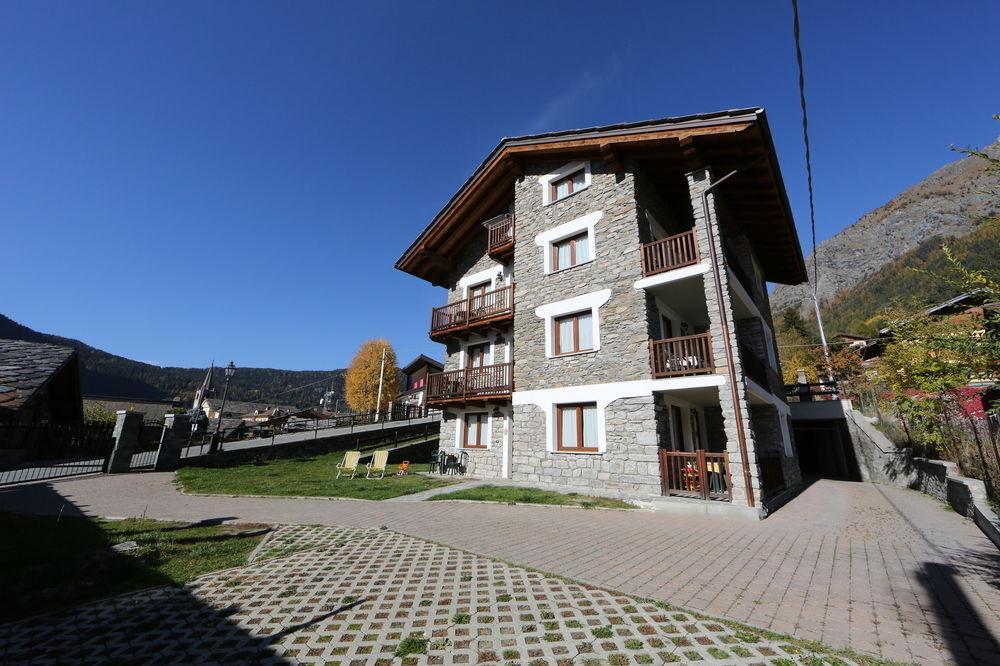 Valley Vacanze Brusson Bagian luar foto